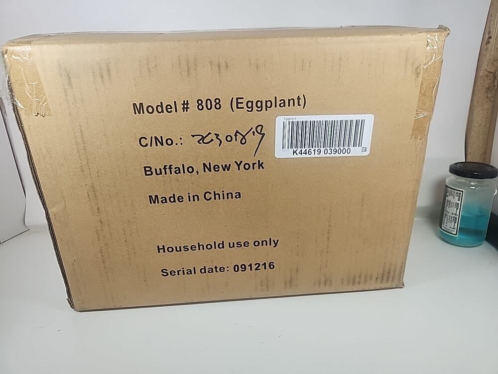 figli waffle maker model 808 New In Box